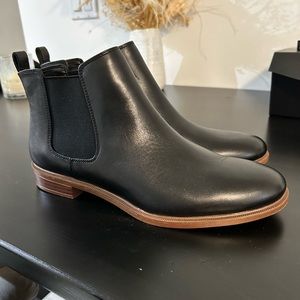 Clarks Women’s Leather Chelsea Boots
